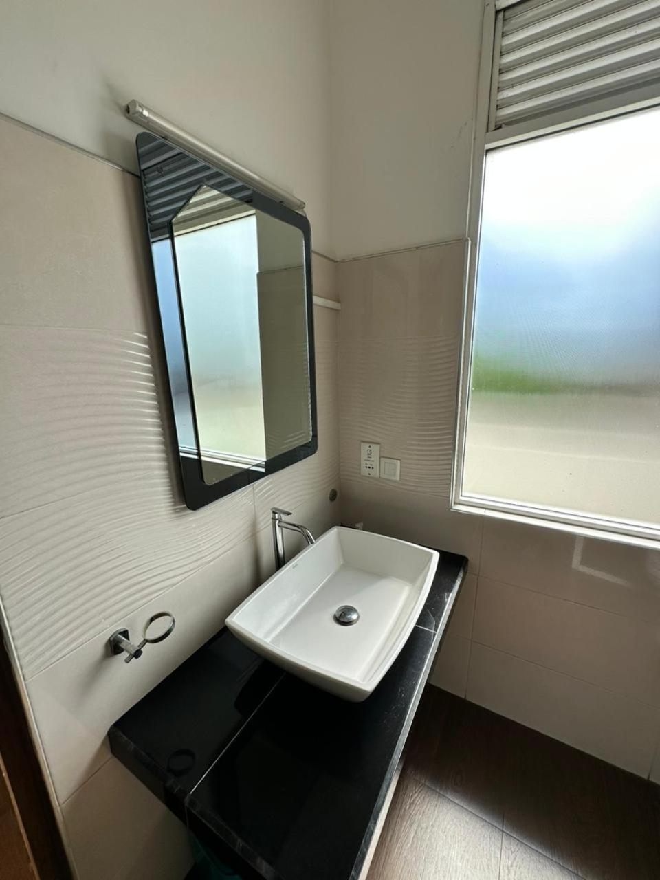 Hotel Mirissa Regent Экстерьер фото