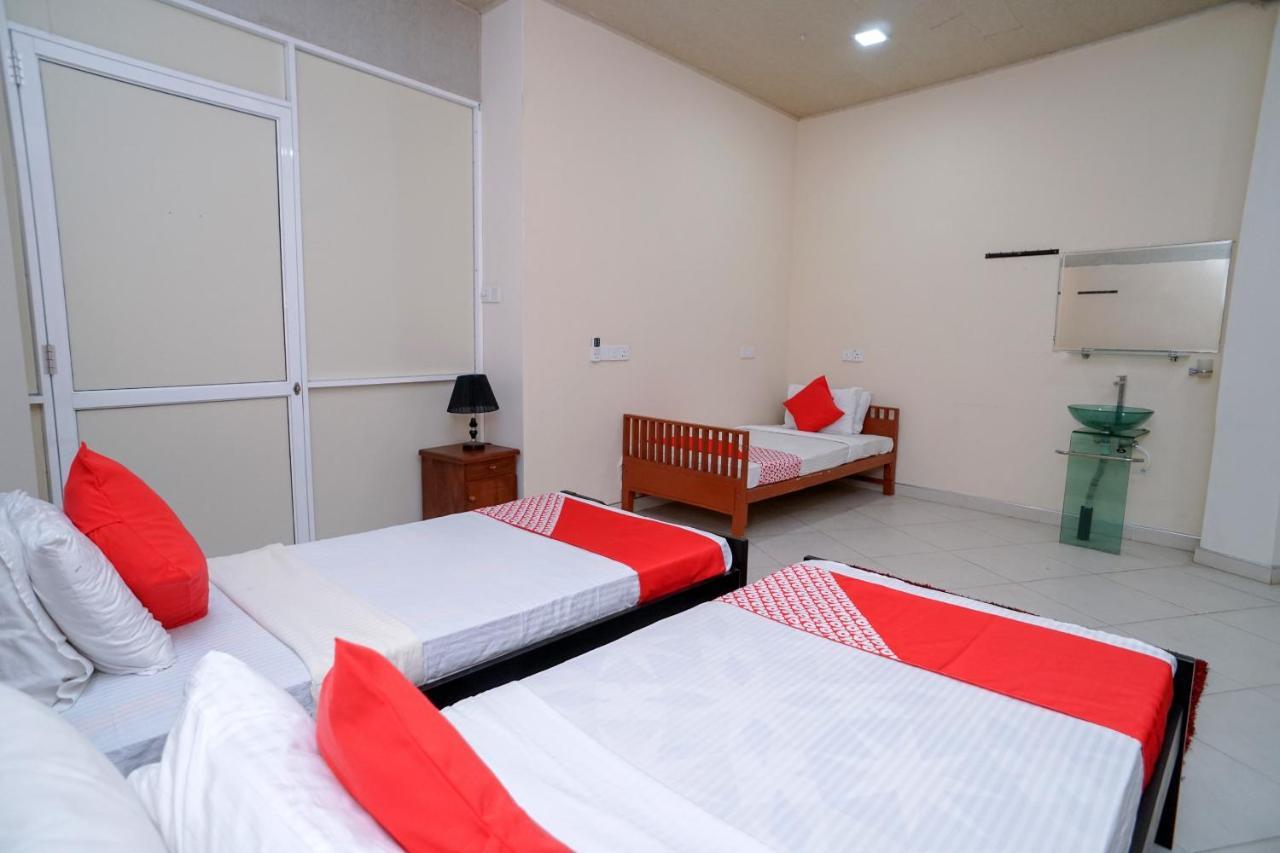 Hotel Mirissa Regent Экстерьер фото