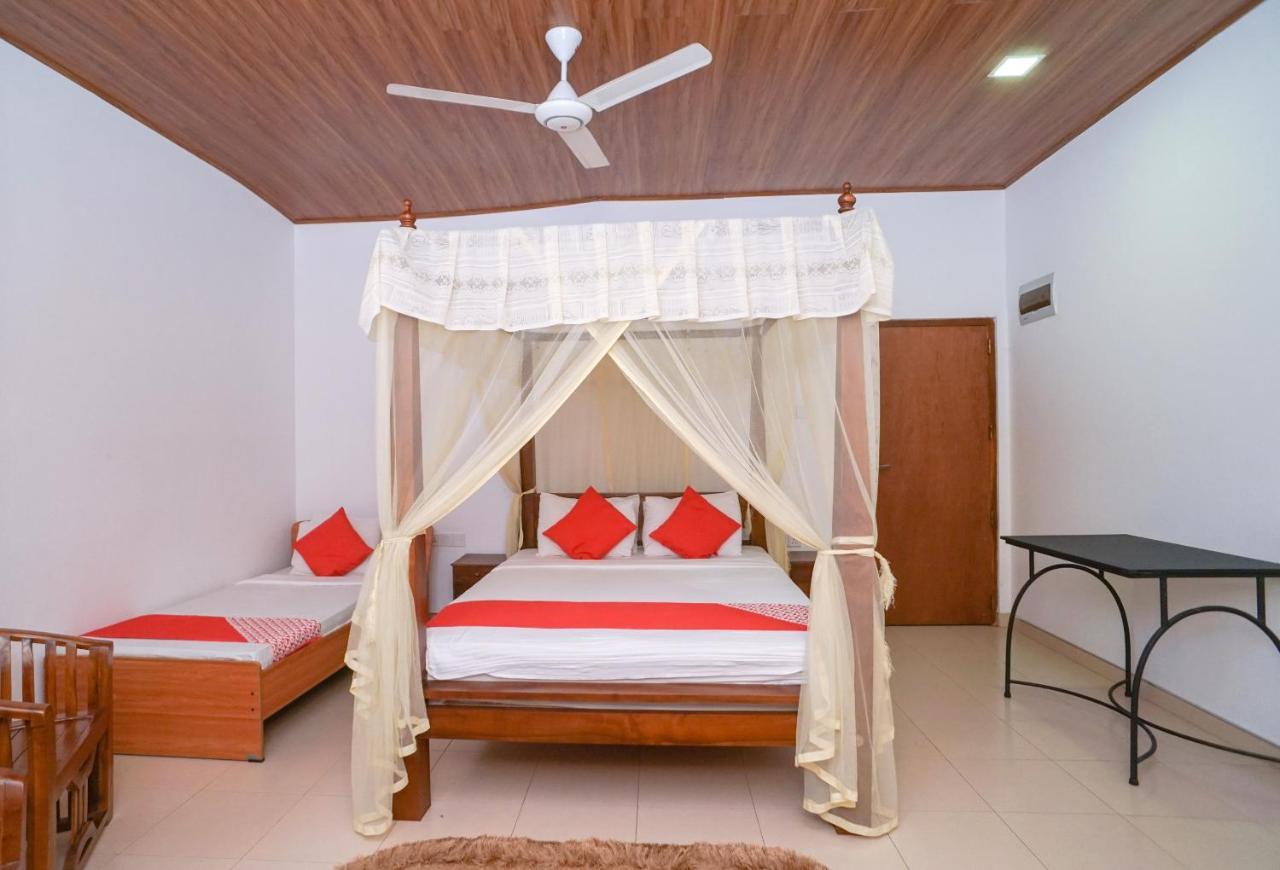 Hotel Mirissa Regent Экстерьер фото