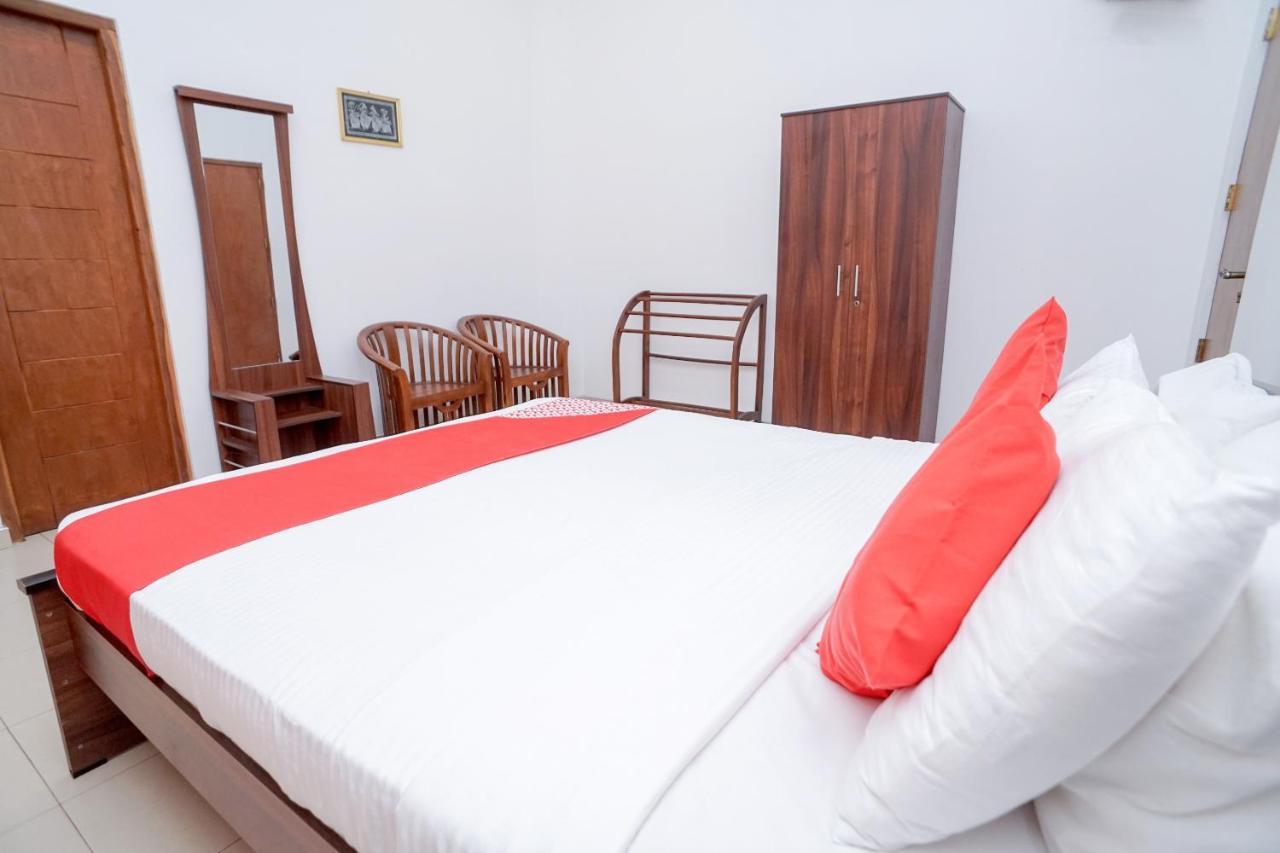 Hotel Mirissa Regent Экстерьер фото