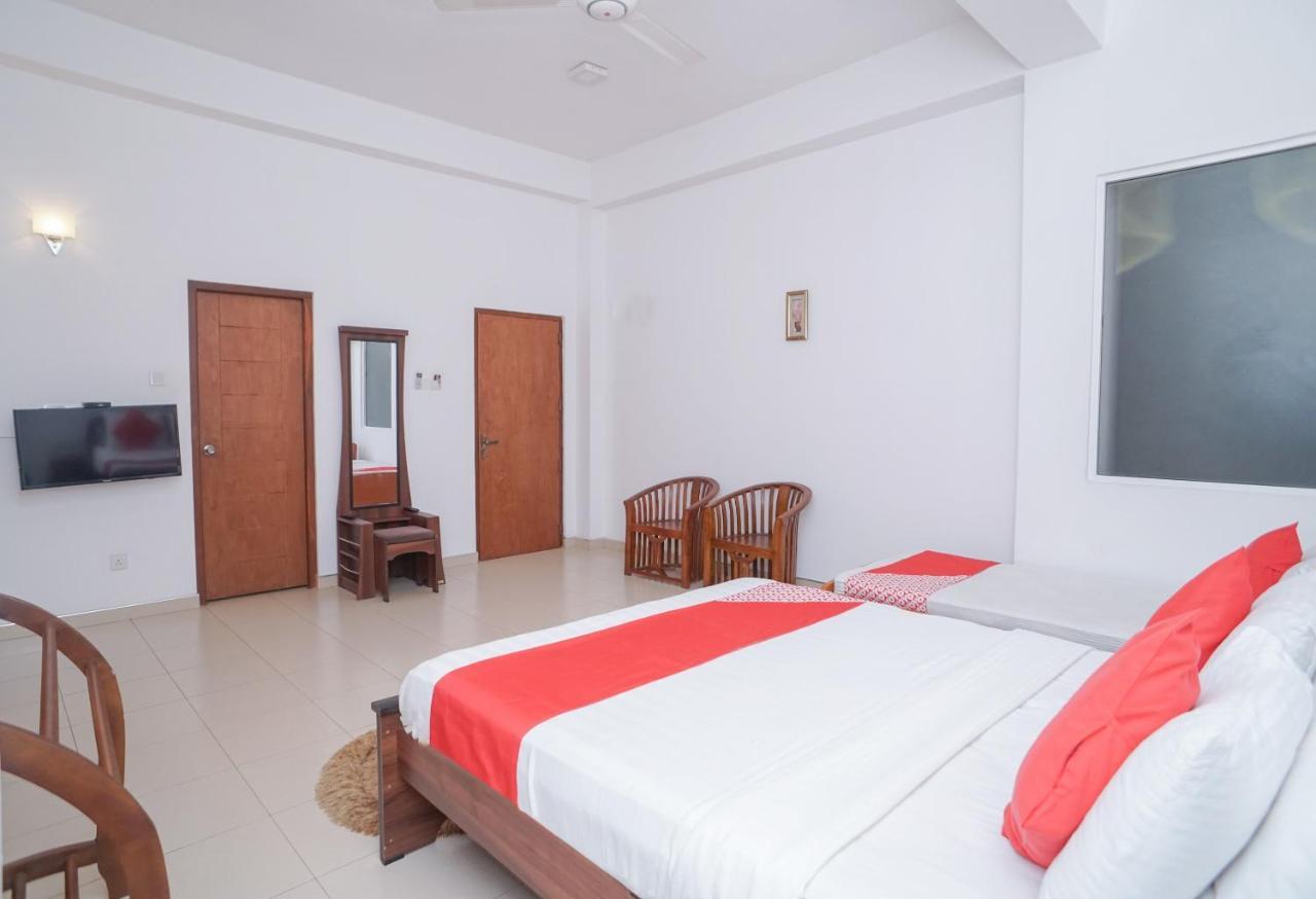 Hotel Mirissa Regent Экстерьер фото
