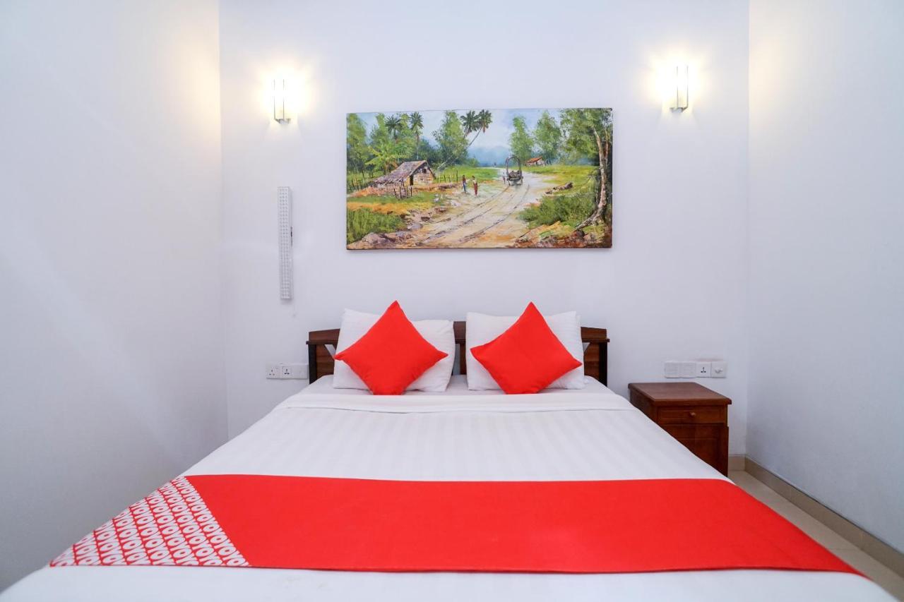 Hotel Mirissa Regent Экстерьер фото